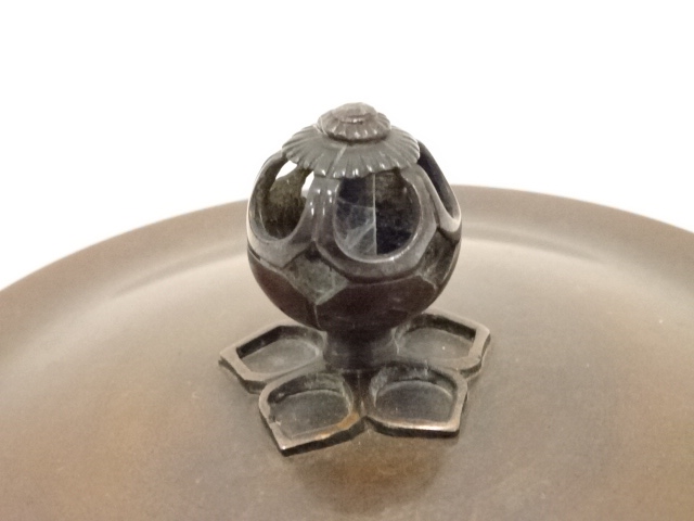  般若勘渓造　唐銅鬼面風炉（畠春斎釜添）（共箱）